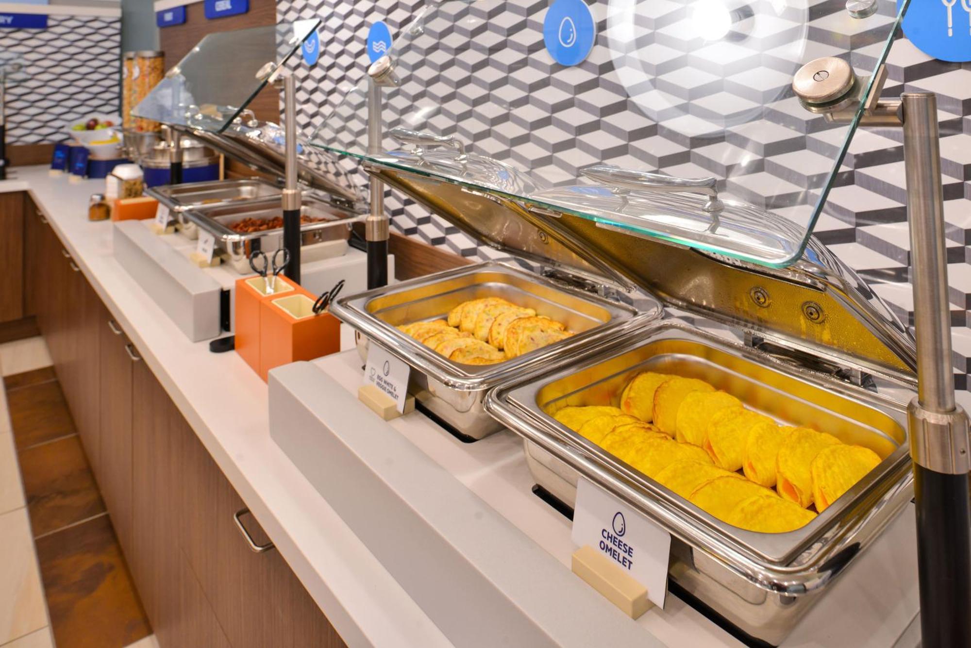 Holiday Inn Express Hotel & Suites Rochester Webster By Ihg Ngoại thất bức ảnh