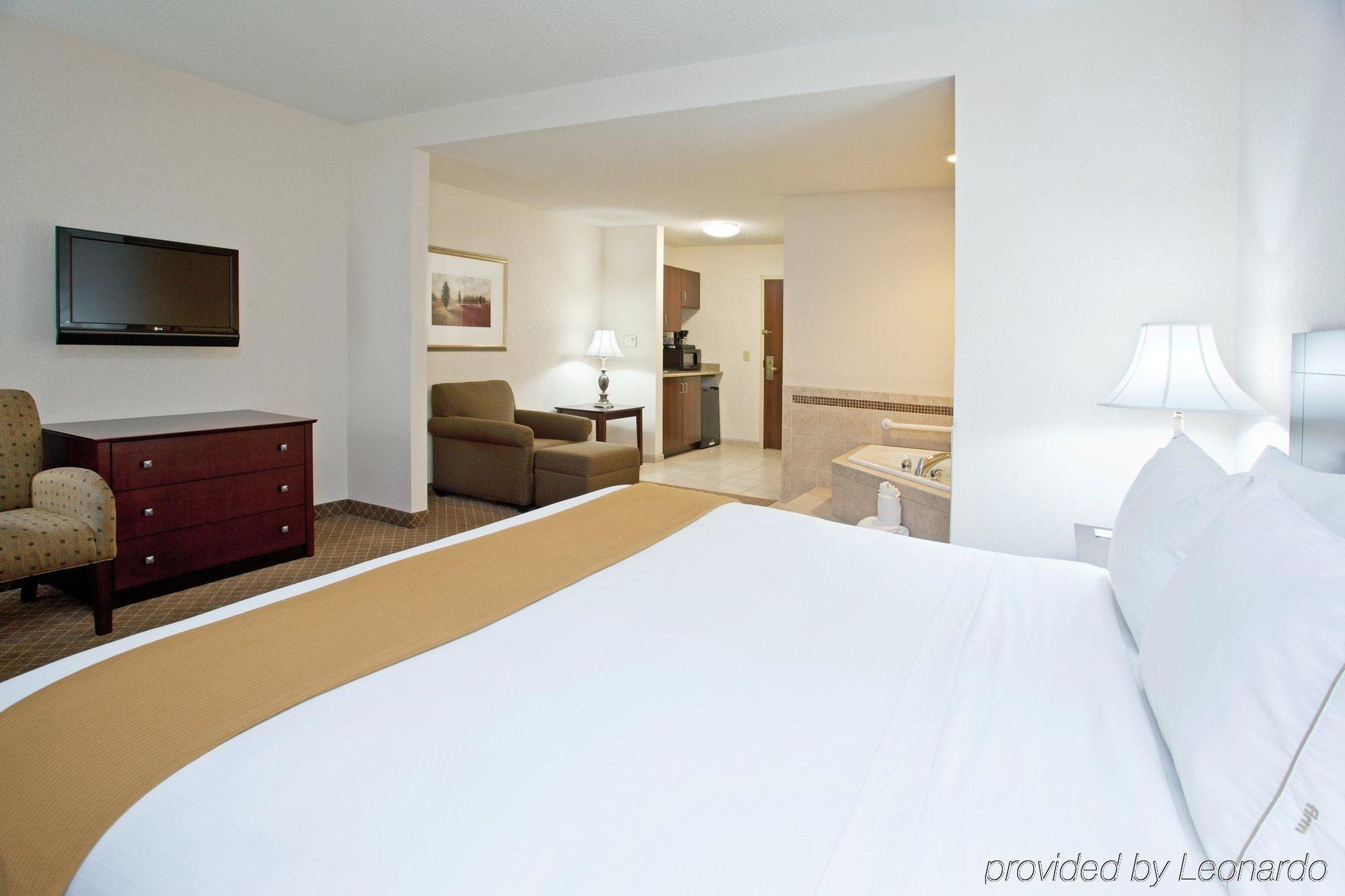 Holiday Inn Express Hotel & Suites Rochester Webster By Ihg Phòng bức ảnh