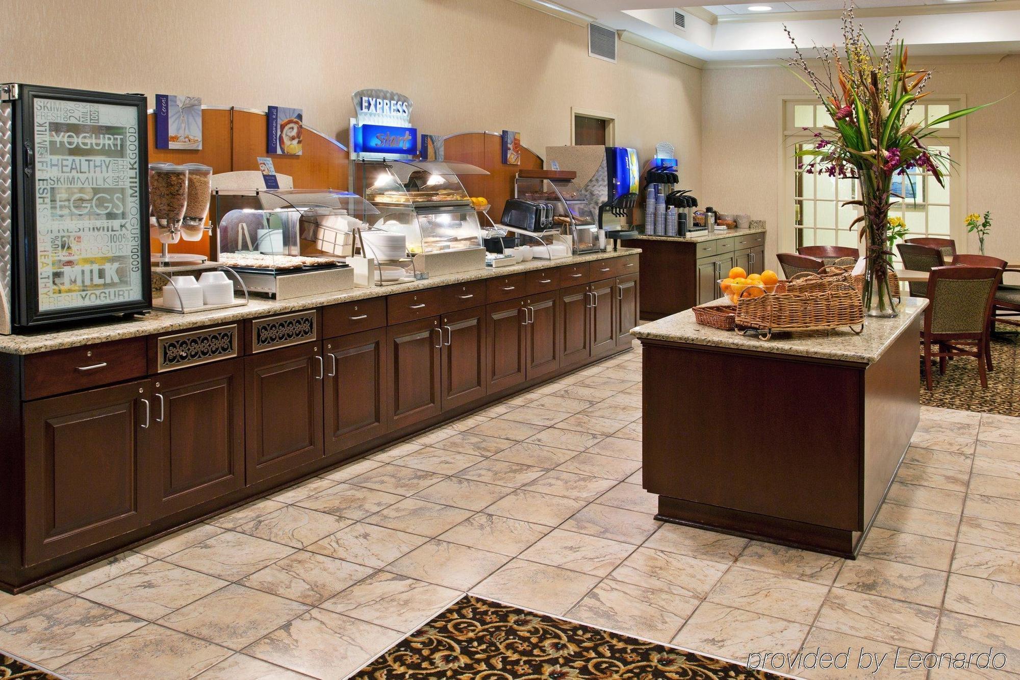 Holiday Inn Express Hotel & Suites Rochester Webster By Ihg Ngoại thất bức ảnh