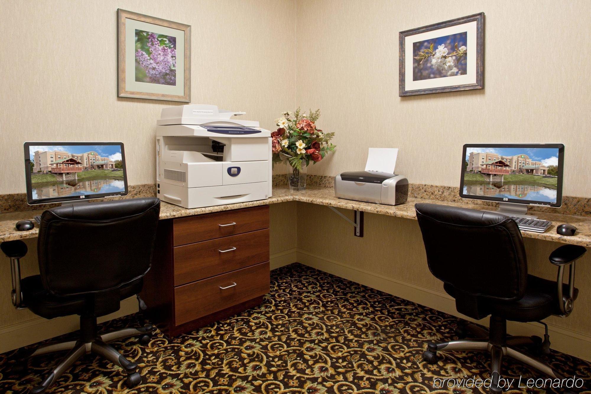 Holiday Inn Express Hotel & Suites Rochester Webster By Ihg Ngoại thất bức ảnh